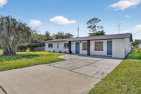 Casa en venta en Orlando, Florida, 4 dormitorios, 137.87 m2 № 2095446 - foto 2