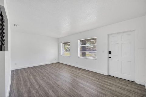 Casa en venta en Orlando, Florida, 4 dormitorios, 137.87 m2 № 2095446 - foto 10