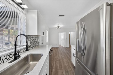 Casa en venta en Orlando, Florida, 4 dormitorios, 137.87 m2 № 2095446 - foto 28