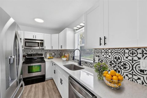 Casa en venta en Orlando, Florida, 4 dormitorios, 137.87 m2 № 2095446 - foto 23