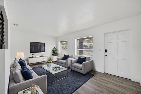 Casa en venta en Orlando, Florida, 4 dormitorios, 137.87 m2 № 2095446 - foto 11