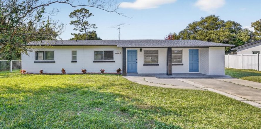 Casa en Orlando, Florida 4 dormitorios, 137.87 m2 № 2095446