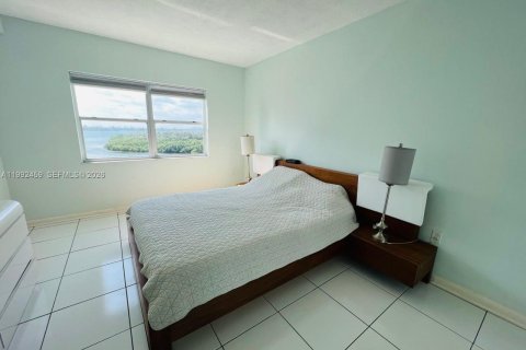 Condominio en alquiler en Sunny Isles Beach, Florida, 1 dormitorio, 66.89 m2 № 2058819 - foto 14