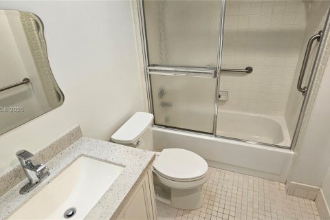 Condominio en venta en Pembroke Pines, Florida, 2 dormitorios, 110.83 m2 № 1788386 - foto 8