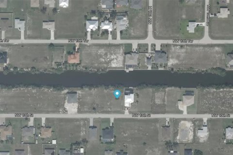 Land in Cape Coral, Florida № 2161856 - photo 3