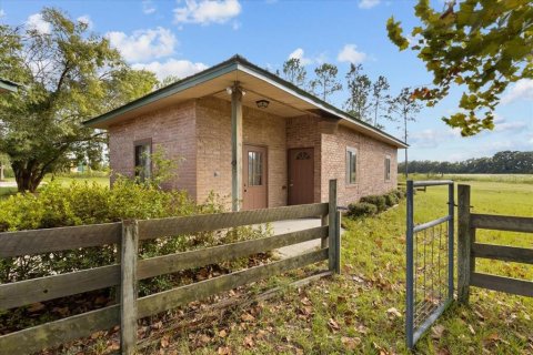 Villa ou maison à vendre à Bell, Floride: 4 chambres, 179.49 m2 № 2410415 - photo 22