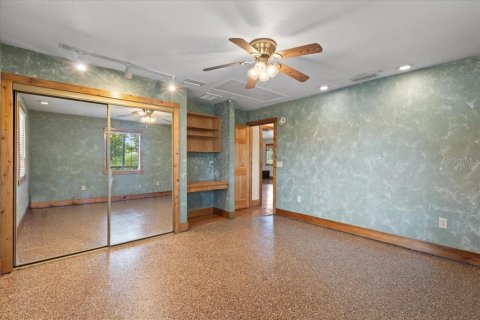 Villa ou maison à vendre à Bell, Floride: 4 chambres, 179.49 m2 № 2410415 - photo 17