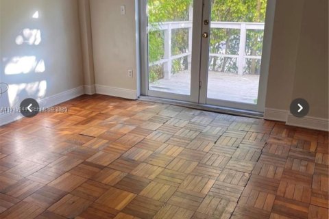 Appartement à louer à Miami Beach, Floride: 1 chambre, 65.03 m2 № 1993309 - photo 5