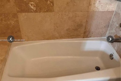 Appartement à louer à Miami Beach, Floride: 1 chambre, 65.03 m2 № 1993309 - photo 9