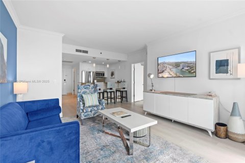 Condominio en venta en Miami Beach, Florida, 2 dormitorios, 141.95 m2 № 1748736 - foto 15