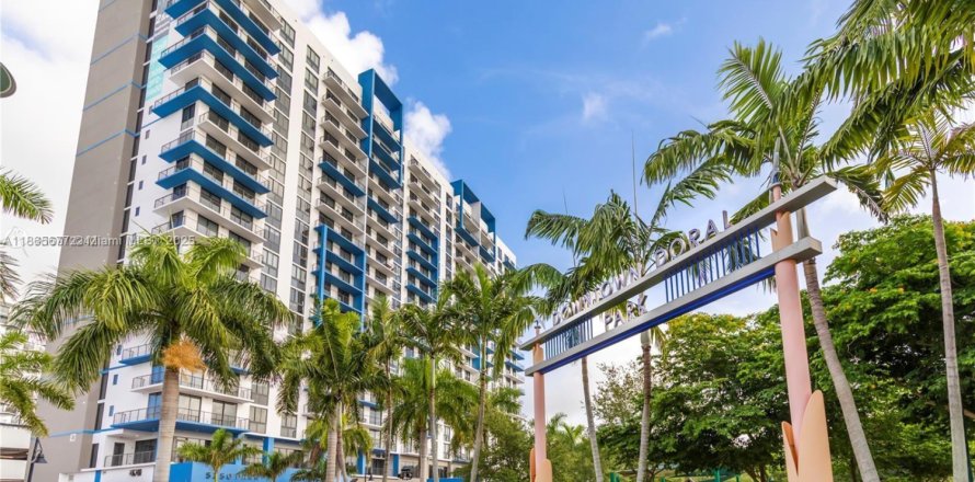 Condo in Doral, Florida, 1 bedroom  № 1928304