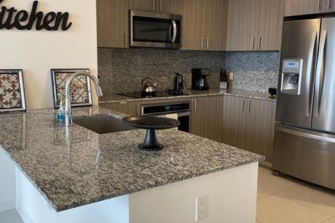Condo in Doral, Florida, 1 bedroom  № 1928304 - photo 4
