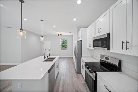 Casa en alquiler en Port Charlotte, Florida, 4 dormitorios, 149.2 m2 № 1833564 - foto 9