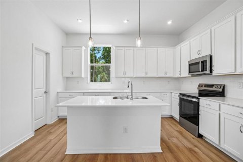 Townhouse in Orlando, Florida 3 bedrooms, 175.03 sq.m. № 2374020 - photo 8