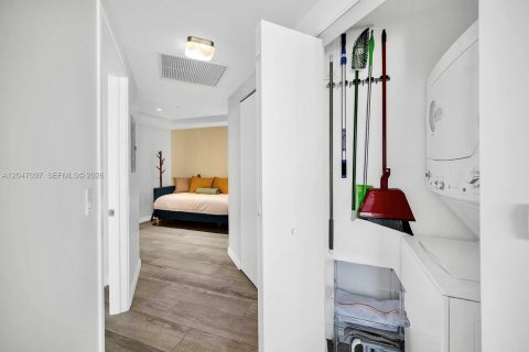Снять в аренду кондоминиум в Майами, Флорида 2 спальни, 97.83м2, № 2145872 - фото 15