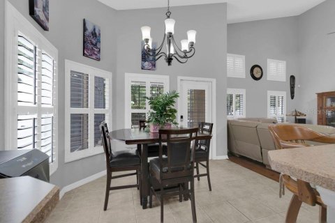 House in Winter Springs, Florida 4 bedrooms, 220.64 sq.m. № 1815756 - photo 7