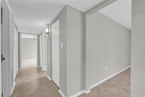 Condominio en venta en Altamonte Springs, Florida, 2 dormitorios, 116.31 m2 № 1679318 - foto 15