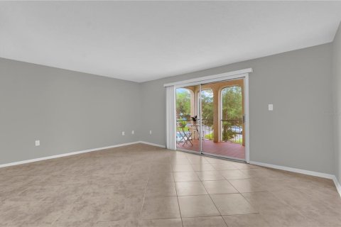 Condominio en venta en Altamonte Springs, Florida, 2 dormitorios, 116.31 m2 № 1679318 - foto 4