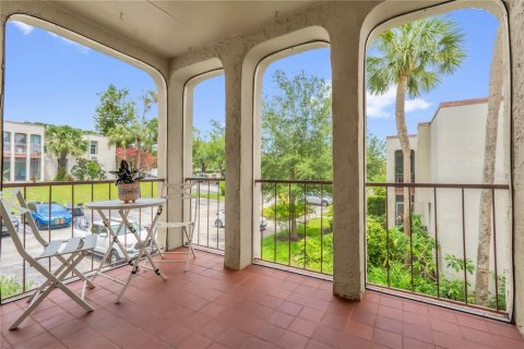 Condominio en venta en Altamonte Springs, Florida, 2 dormitorios, 116.31 m2 № 1679318 - foto 1