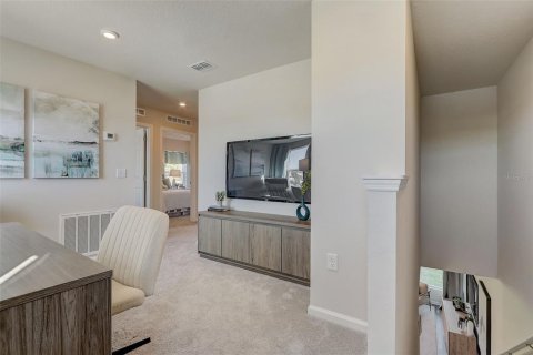 House in Eagle Lake, Florida 3 bedrooms, 144.65 sq.m. № 2238396 - photo 20