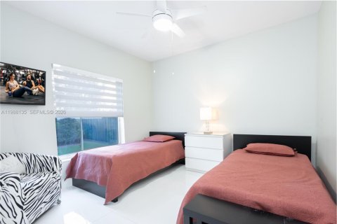 Casa en venta en Doral, Florida, 5 dormitorios № 2058781 - foto 28
