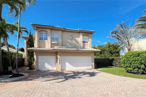 Casa en venta en Doral, Florida, 5 dormitorios № 2058781 - foto 4