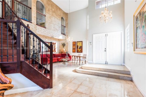 Casa en venta en Doral, Florida, 5 dormitorios № 2058781 - foto 17