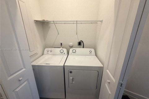 Adosado en alquiler en Homestead, Florida, 3 dormitorios, 123.65 m2 № 2042967 - foto 10