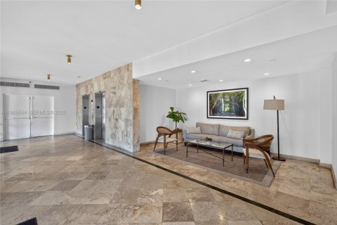 Condominio en venta en Miami, Florida, 2 dormitorios, 103.12 m2 № 2030613 - foto 26