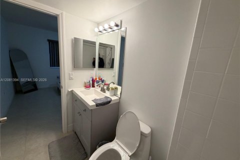 Купить кондоминиум в Пемброк-Пайнс, Флорида 2 спальни, 75.72м2, № 2343777 - фото 20