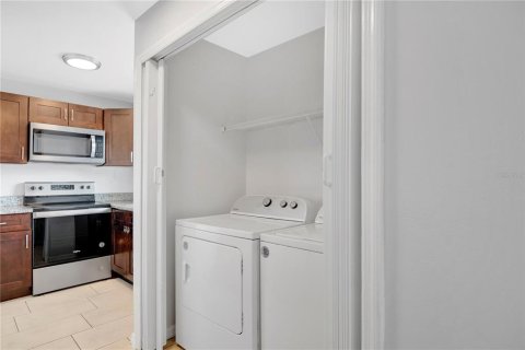 Condominio en venta en Orlando, Florida, 2 dormitorios, 93.46 m2 № 2108210 - foto 12