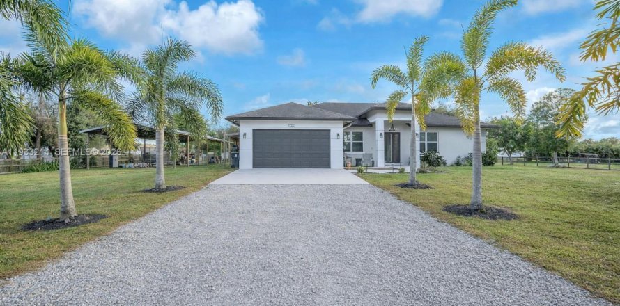 Villa ou maison à Loxahatchee Groves, Floride 4 chambres, 190.17 m2 № 2261887