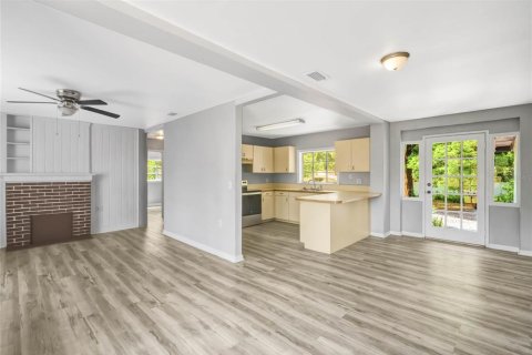 Casa en venta en DeLand, Florida, 2 dormitorios, 105.72 m2 № 1723363 - foto 4