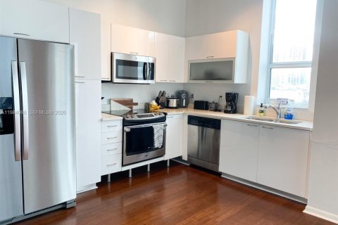 Снять в аренду кондоминиум в Майами, Флорида 2 спальни, 98.1м2, № 2051415 - фото 4