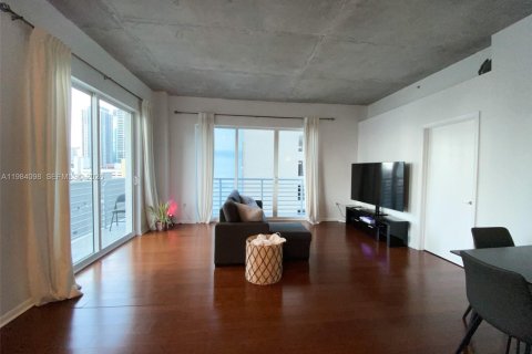 Снять в аренду кондоминиум в Майами, Флорида 2 спальни, 98.1м2, № 2051415 - фото 14