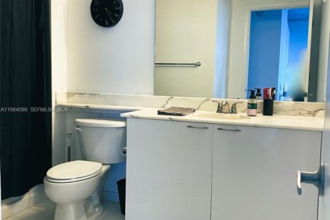 Снять в аренду кондоминиум в Майами, Флорида 2 спальни, 98.1м2, № 2051415 - фото 6
