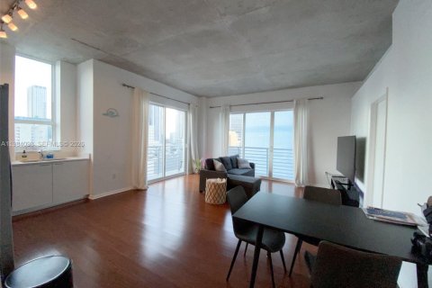 Снять в аренду кондоминиум в Майами, Флорида 2 спальни, 98.1м2, № 2051415 - фото 15