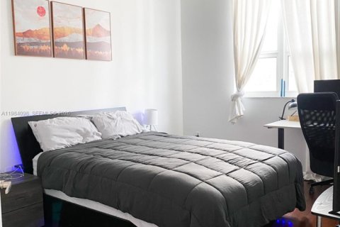 Снять в аренду кондоминиум в Майами, Флорида 2 спальни, 98.1м2, № 2051415 - фото 9