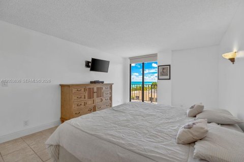 Apartment in Miami Beach, Florida 1 bedroom, 88.81 sq.m. № 2179301 - photo 11