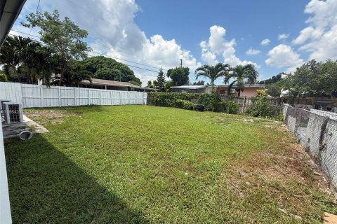 Casa en alquiler en Miami, Florida, 1 dormitorio, 48.77 m2 № 1891160 - foto 14