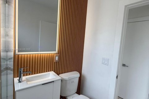 Casa en alquiler en Miami, Florida, 1 dormitorio, 48.77 m2 № 1891160 - foto 9