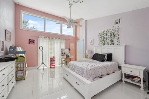 Casa en venta en Wesley Chapel, Florida, 4 dormitorios, 196.12 m2 № 2215862 - foto 14