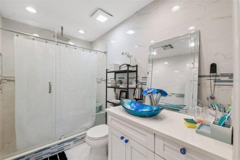 Casa en venta en Wesley Chapel, Florida, 4 dormitorios, 196.12 m2 № 2215862 - foto 13