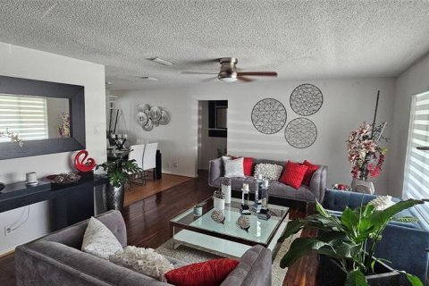 Villa ou maison à louer à Margate, Floride: 2 chambres, 147.44 m2 № 2273534 - photo 11