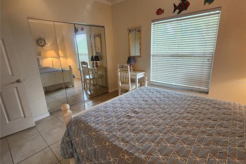 Condo in Bradenton, Florida, 2 bedrooms  № 1687935 - photo 17