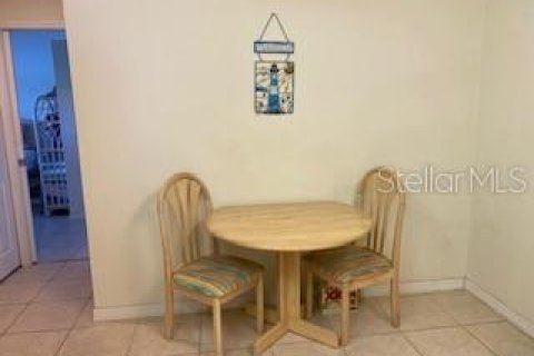 Condo in Bradenton, Florida, 2 bedrooms  № 1687935 - photo 10