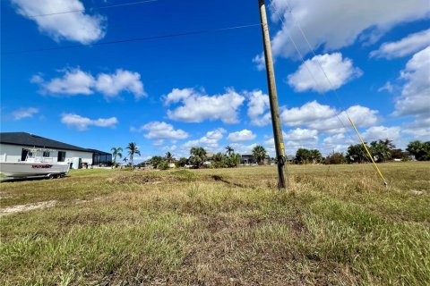Terrain à vendre à Cape Coral, Floride № 2229545 - photo 5