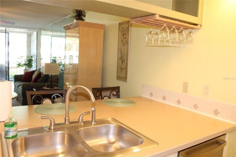 Condominio en alquiler en Largo, Florida, 1 dormitorio, 61.32 m2 № 2201976 - foto 12
