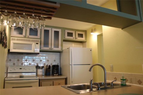 Condominio en alquiler en Largo, Florida, 1 dormitorio, 61.32 m2 № 2201976 - foto 11