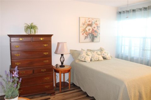 Condominio en alquiler en Largo, Florida, 1 dormitorio, 61.32 m2 № 2201976 - foto 17